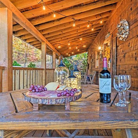 Grin N Bear It Cabin With Hot Tub And Fire Pit! Pigeon Forge Eksteriør bilde