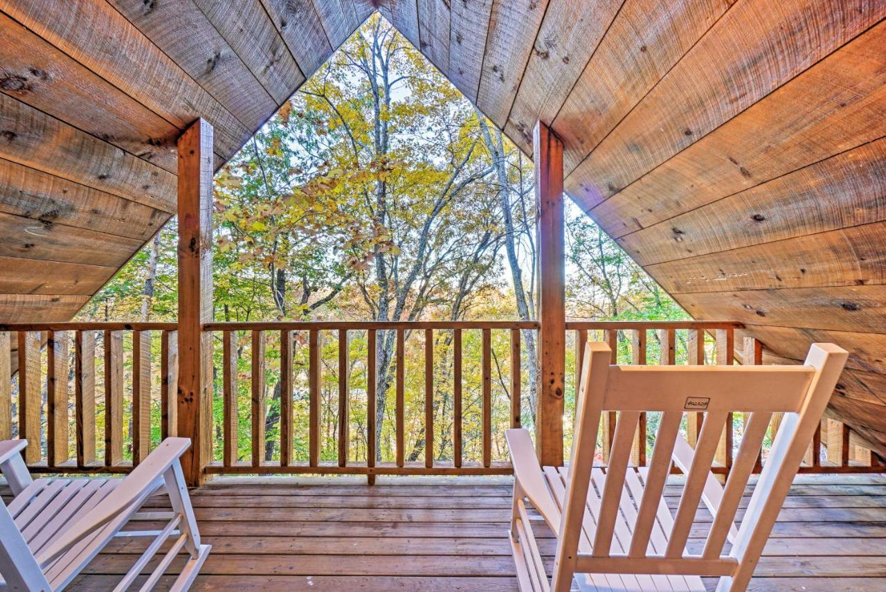 Grin N Bear It Cabin With Hot Tub And Fire Pit! Pigeon Forge Eksteriør bilde
