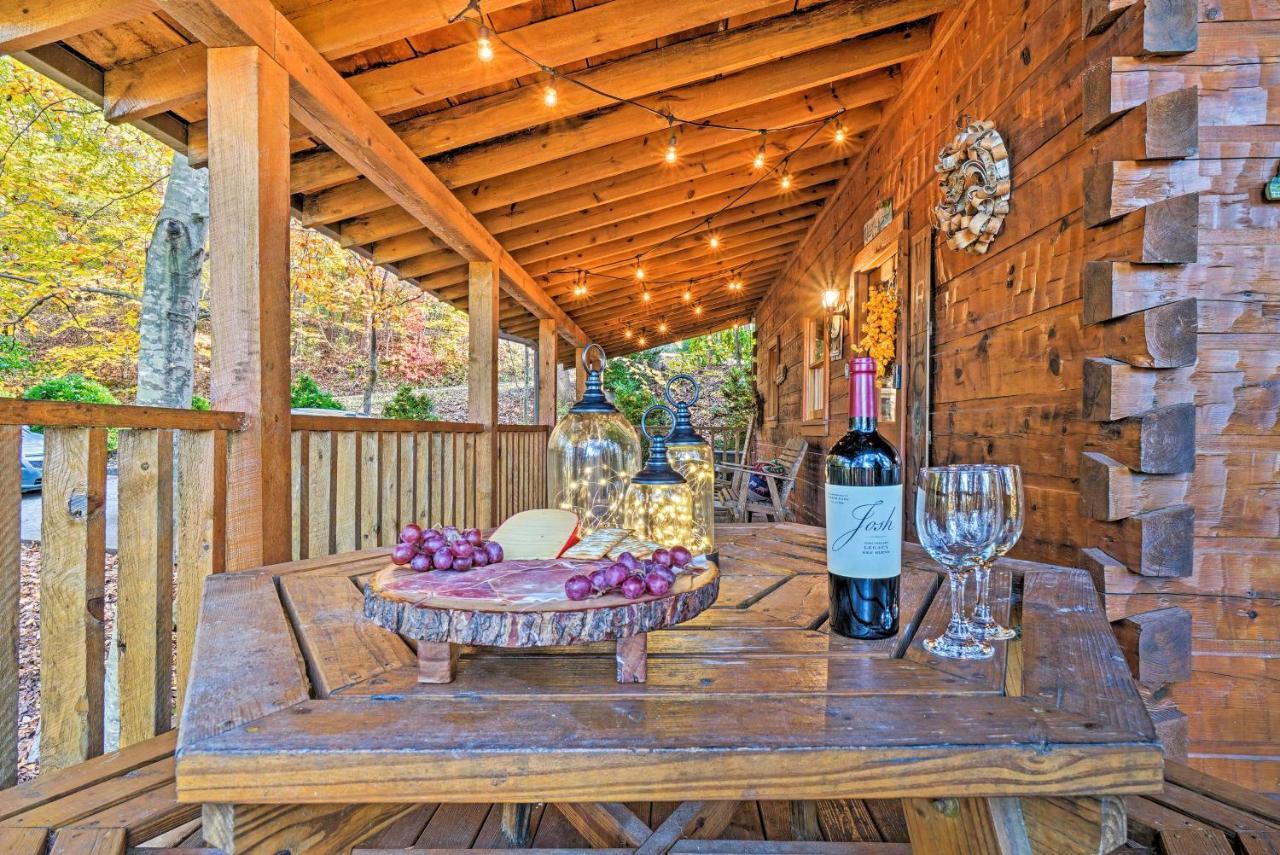 Grin N Bear It Cabin With Hot Tub And Fire Pit! Pigeon Forge Eksteriør bilde